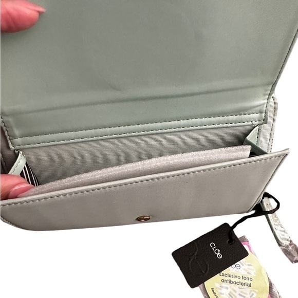 Cloe Large Single Zippered Wallet in mint Color - Picture 3 of 5